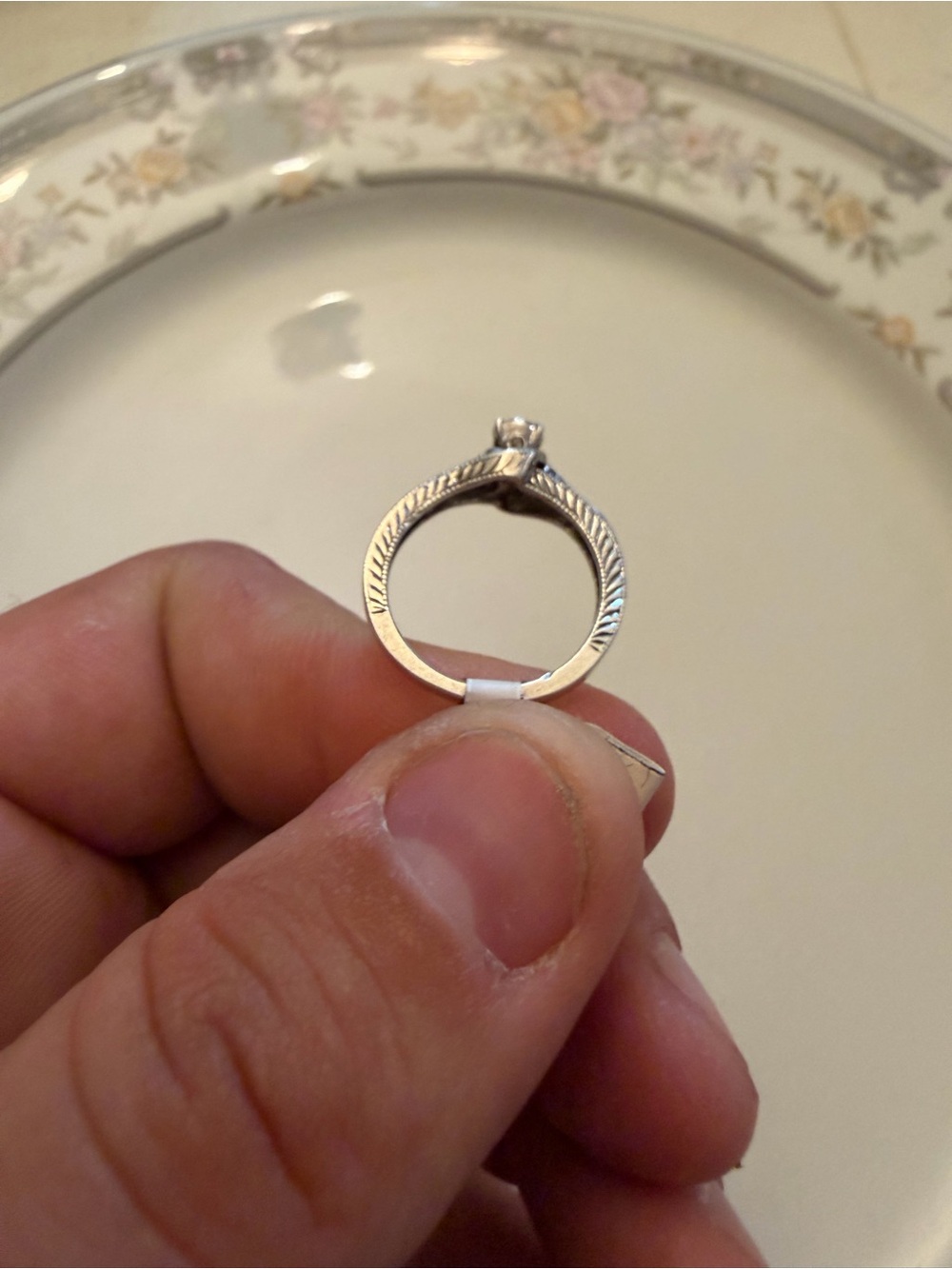 Solid silver hand engraved Leaf-Pattern natural diamond Ring - Women size 6